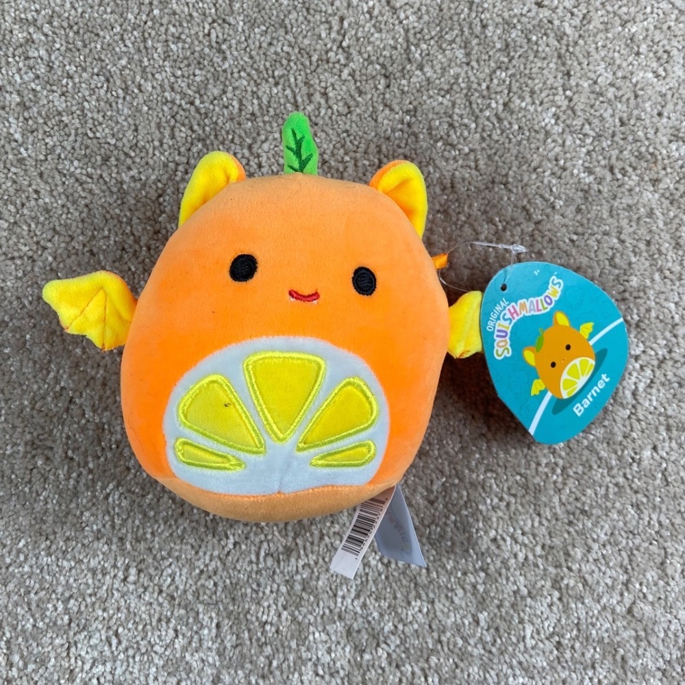 Squishmallows Barnet the Orange Fruit Bat 5 Inch Plush Lemon Belly Kellytoy NEW